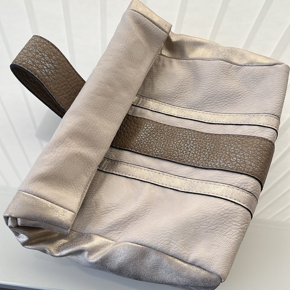 Sam Edelman Clutch - Picture 3 of 9